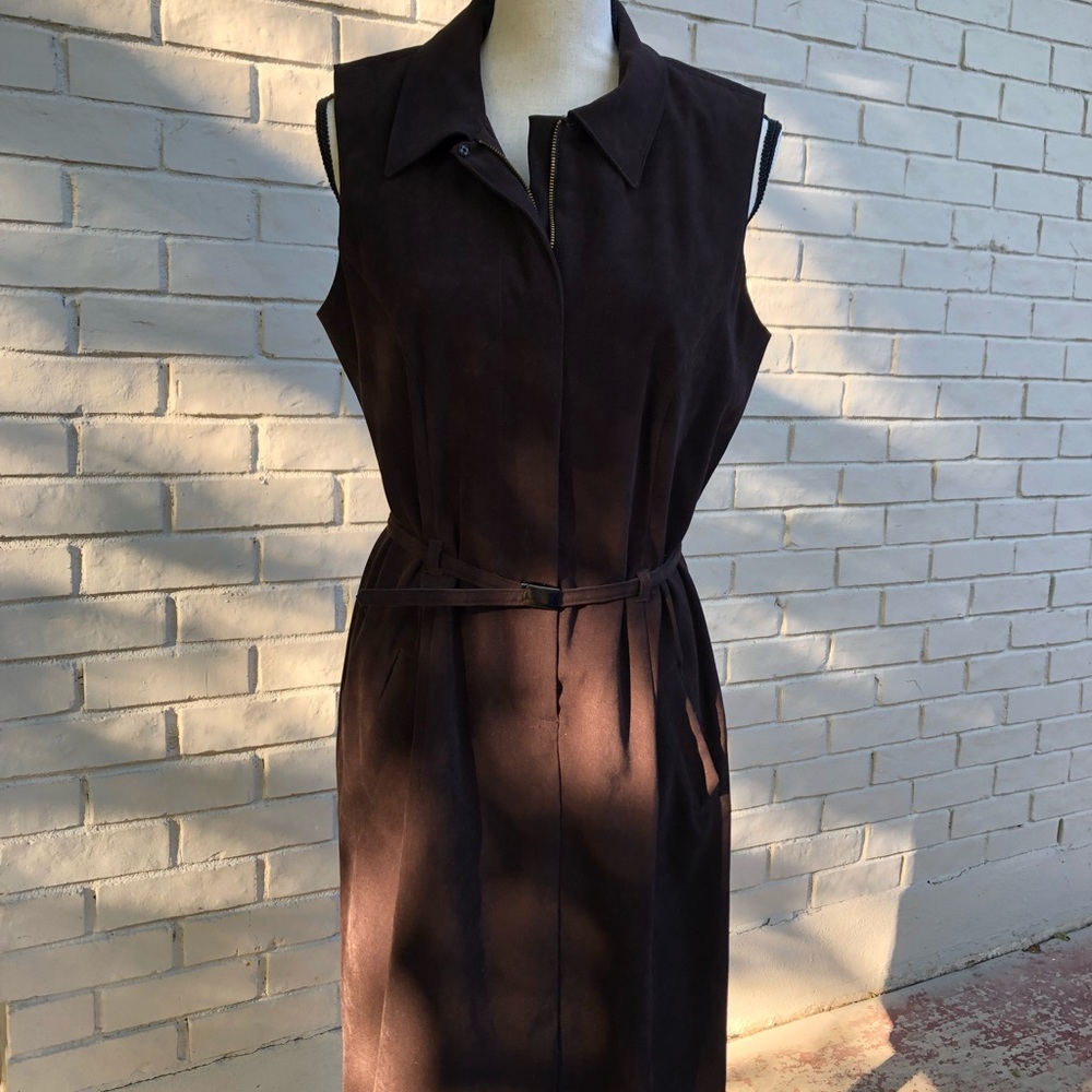 Adorable brown dress
